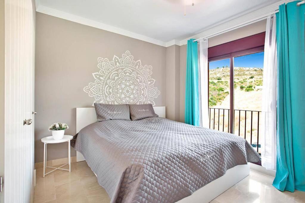 Estrella De Mar Zeezicht En Uitkijk Op Gibraltar 40M2 Terras Incl Zwembad Las Garzas Manilva Apartment Luaran gambar